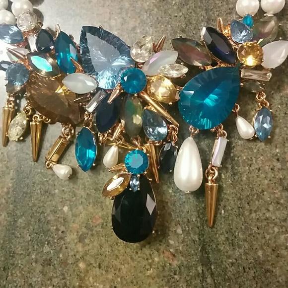 🆕Erickson Beamon Rocks necklace - Picture 4 of 5